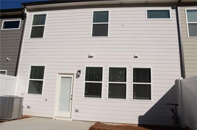 1331 Point Place Drive, Loganville, GA 30052