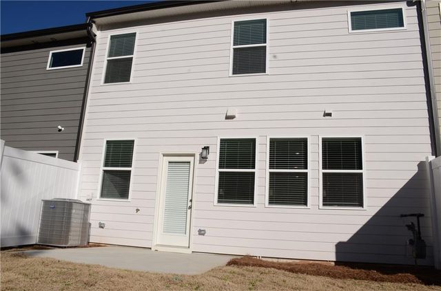 1331 Point Place Drive, Loganville, GA 30052