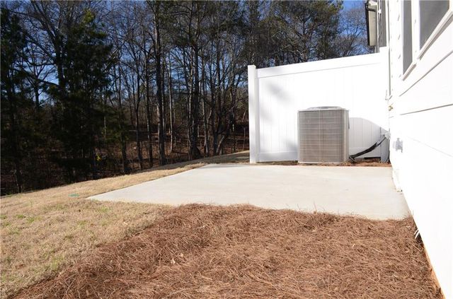 1331 Point Place Drive, Loganville, GA 30052