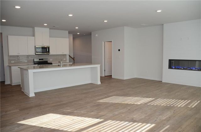 1331 Point Place Drive, Loganville, GA 30052