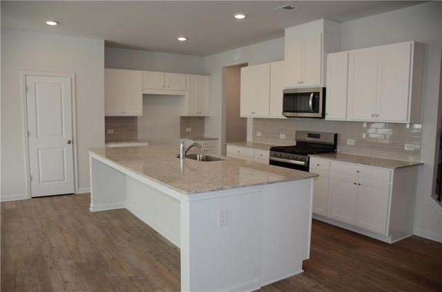 1331 Point Place Drive, Loganville, GA 30052