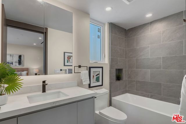 125 Plymouth Street, Inglewood, CA 90302