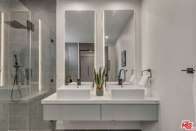 125 Plymouth Street, Inglewood, CA 90302