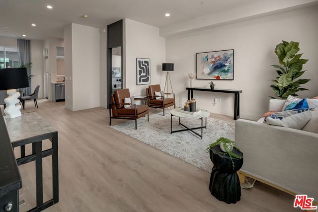 125 Plymouth Street, Inglewood, CA 90302