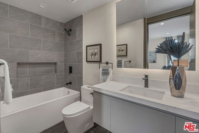 125 Plymouth Street, Inglewood, CA 90302