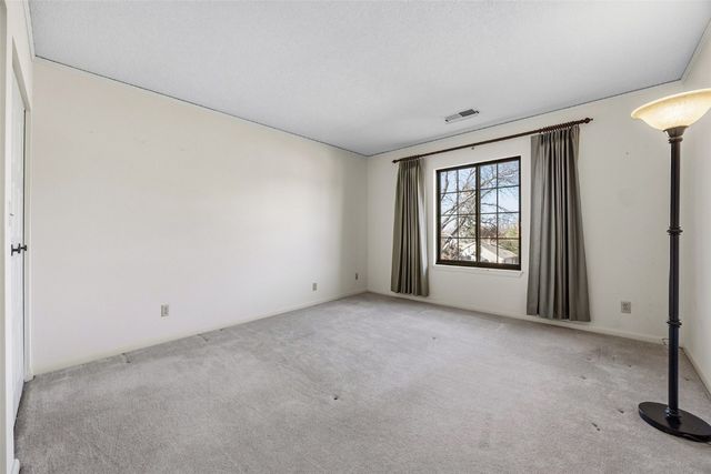 130 Thompson Drive SE 212, Cedar Rapids, IA 52403