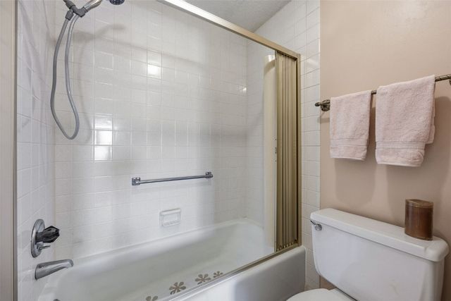 130 Thompson Drive SE 212, Cedar Rapids, IA 52403