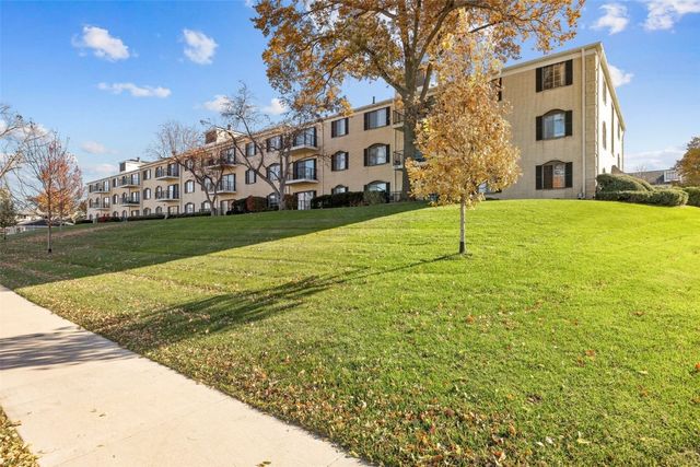 130 Thompson Drive SE 212, Cedar Rapids, IA 52403