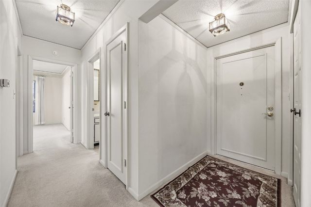 130 Thompson Drive SE 212, Cedar Rapids, IA 52403