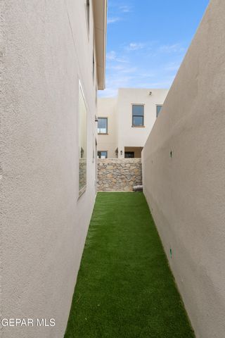 232 Canyon Terrace Drive, El Paso, TX 79902
