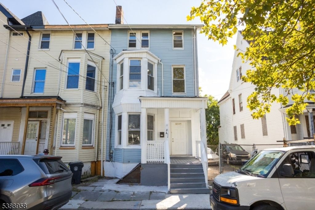 184 S 6TH ST, Newark City, NJ 07103