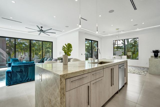 235 NE 11th Street, Delray Beach, FL 33444