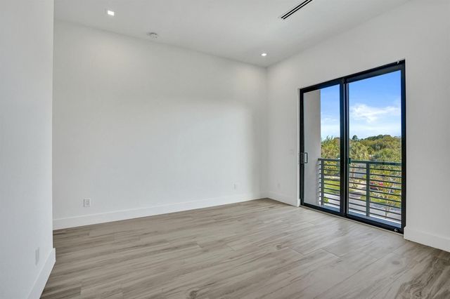 235 NE 11th Street, Delray Beach, FL 33444