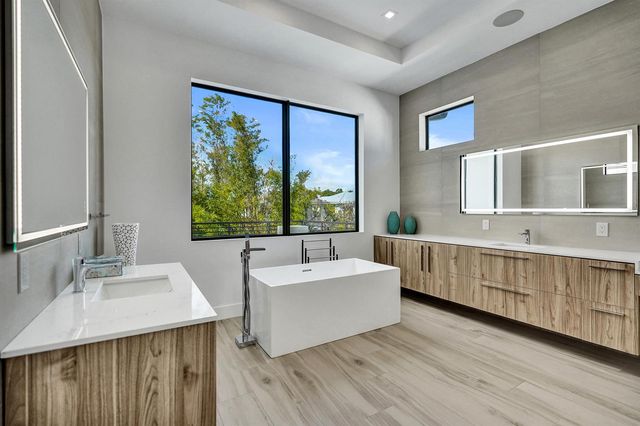 235 NE 11th Street, Delray Beach, FL 33444