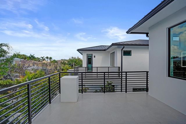 235 NE 11th Street, Delray Beach, FL 33444