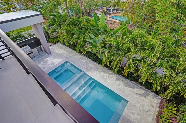 235 NE 11th Street, Delray Beach, FL 33444