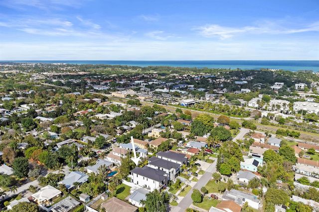 235 NE 11th Street, Delray Beach, FL 33444
