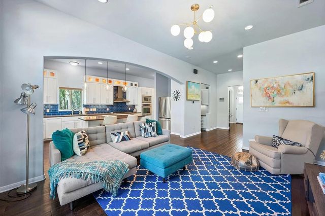 606 Fletcher ST, Austin, TX 78704