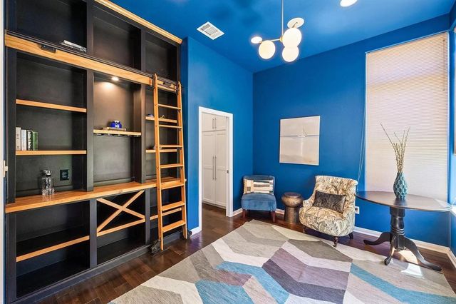 606 Fletcher ST, Austin, TX 78704