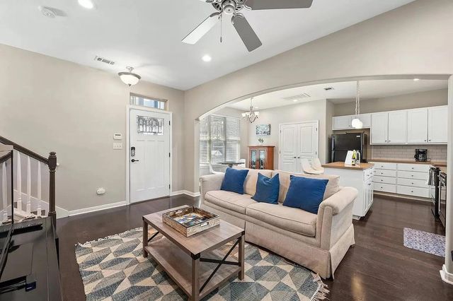 606 Fletcher ST, Austin, TX 78704