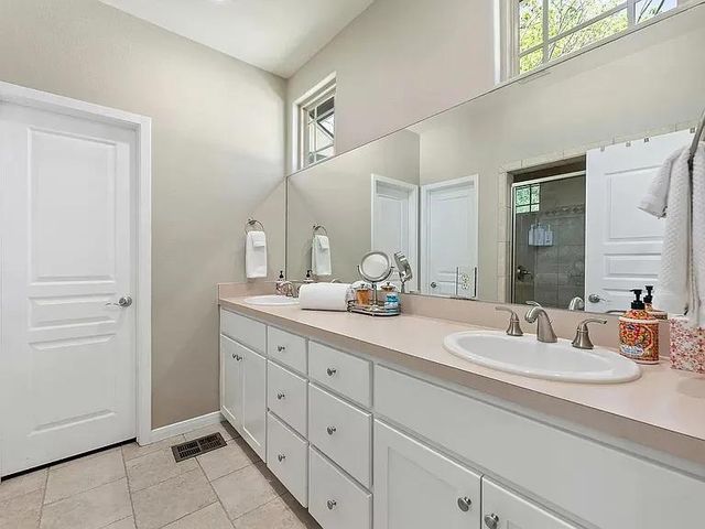 606 Fletcher ST, Austin, TX 78704