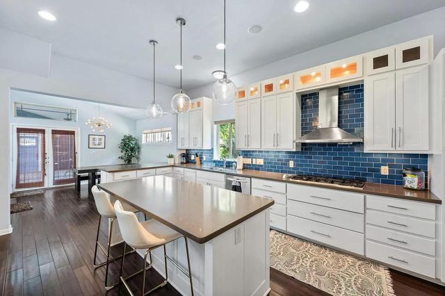 606 Fletcher ST, Austin, TX 78704