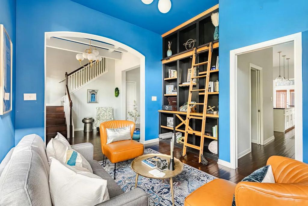 606 Fletcher ST, Austin, TX 78704