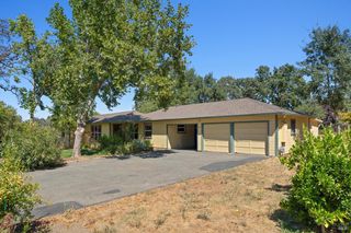 644 Piezzi Rd, Santa Rosa, CA 95401