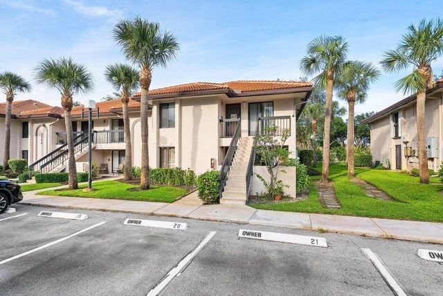 5200 E Club Circle 106, Boca Raton, FL 33487