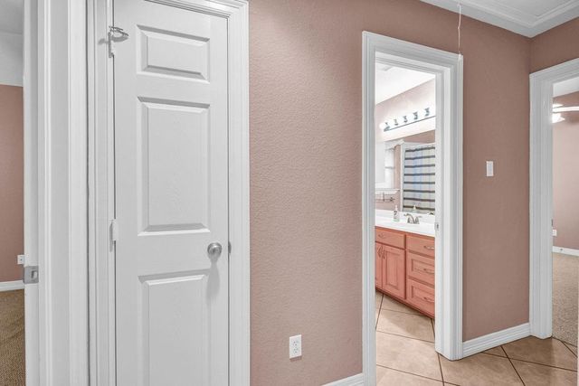 105 Indian Paintbrush, Lake Jackson, TX 77566