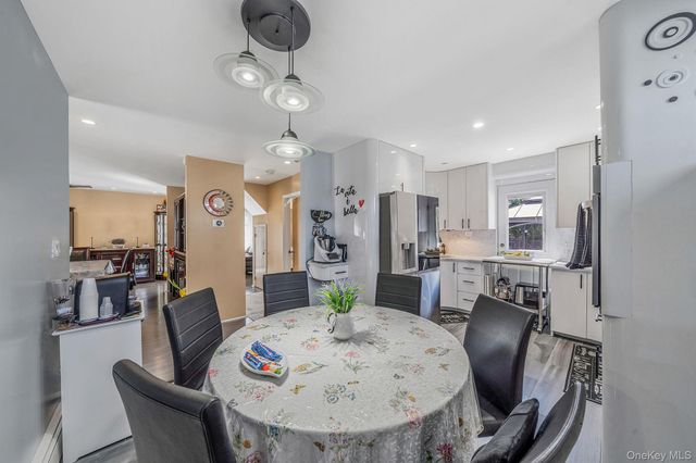 100 Anderson Avenue, North Babylon, NY 11703