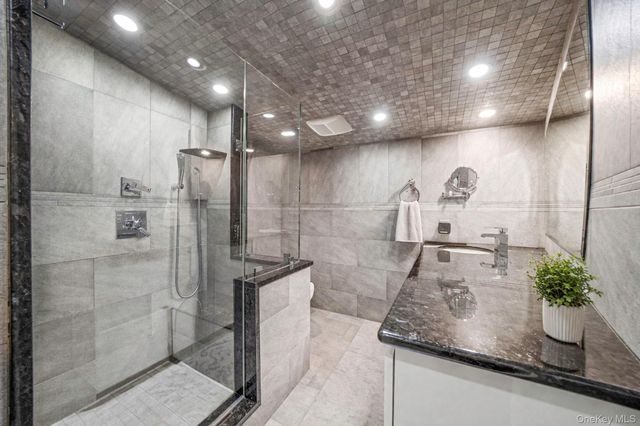 100 Anderson Avenue, North Babylon, NY 11703