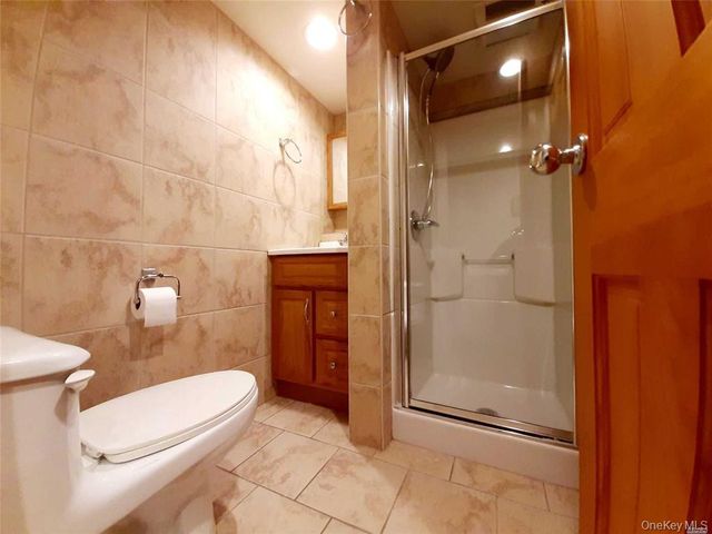 100 Anderson Avenue, North Babylon, NY 11703