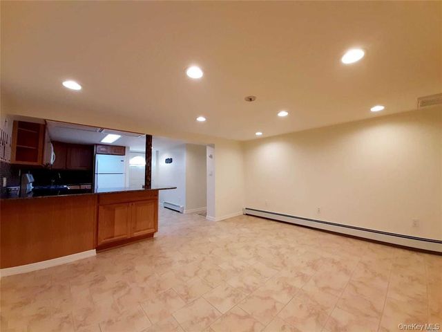 100 Anderson Avenue, North Babylon, NY 11703