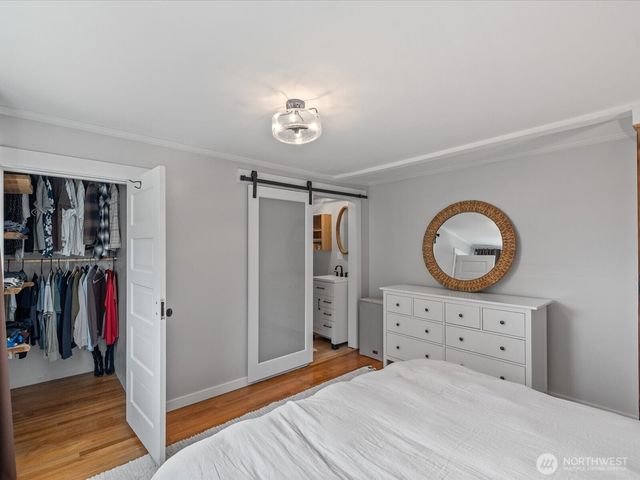 18604 105th Avenue NE, Bothell, WA 98011