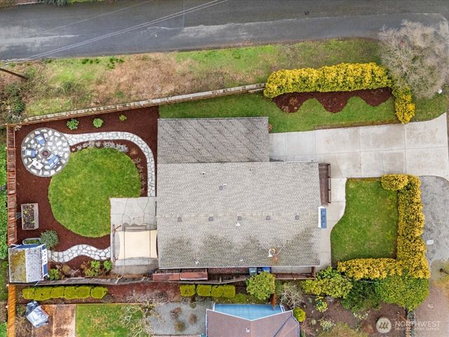 18604 105th Avenue NE, Bothell, WA 98011