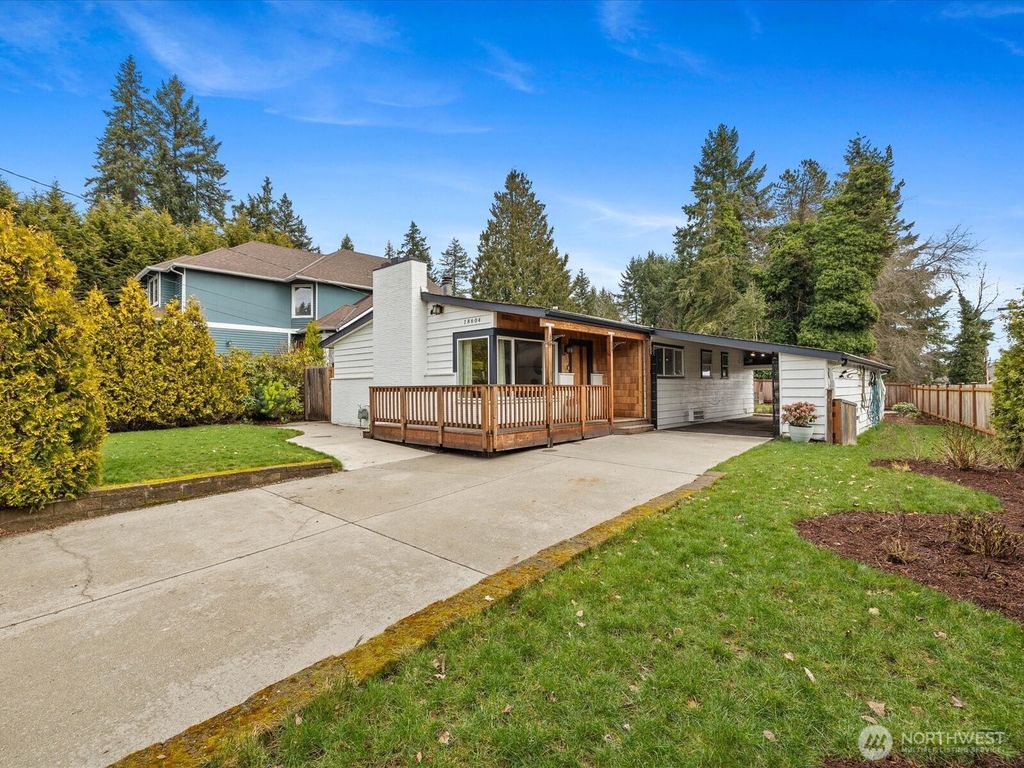 18604 105th Avenue NE, Bothell, WA 98011