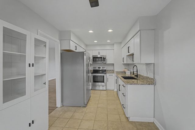 830 Todd Preis Dr, Nashville, TN 37221