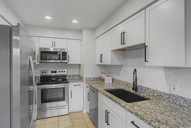 830 Todd Preis Dr, Nashville, TN 37221