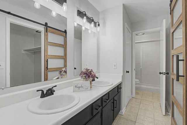 830 Todd Preis Dr, Nashville, TN 37221