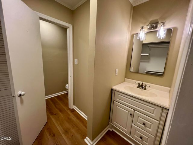 923 Hampshire Court, Cary, NC 27511