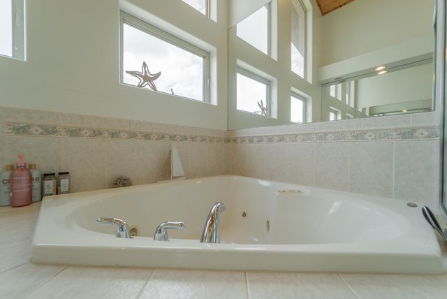 206 Hilltop Avenue, Michigan City, IN 46360