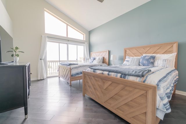 206 Hilltop Avenue, Michigan City, IN 46360