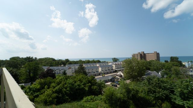 206 Hilltop Avenue, Michigan City, IN 46360