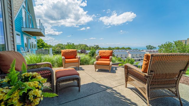 206 Hilltop Avenue, Michigan City, IN 46360