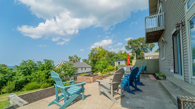 206 Hilltop Avenue, Michigan City, IN 46360