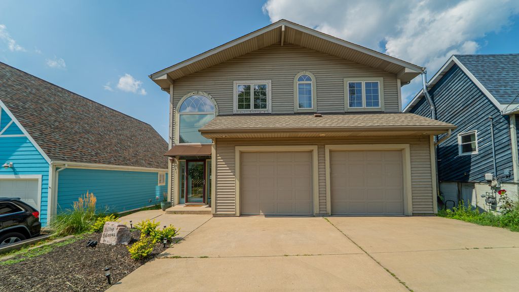 206 Hilltop Avenue, Michigan City, IN 46360