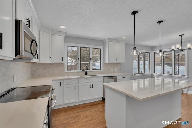 909 Randolph Road, Middletown, CT 06457