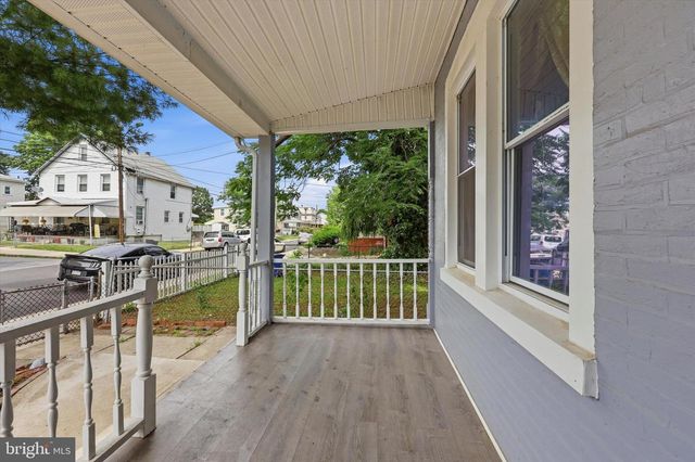 36 E WASHINGTON AVE, Clifton Heights, PA 19018