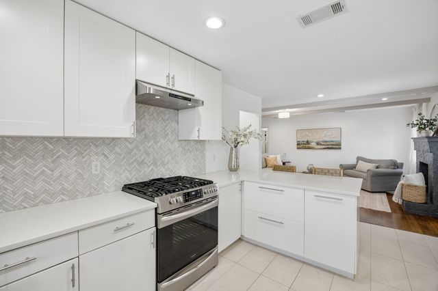 7223 Edgerton Drive, Dallas, TX 75231